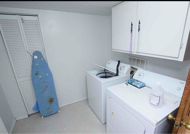 424 W Chickasaw St, Tahlequah, OK 74464 - photo 5