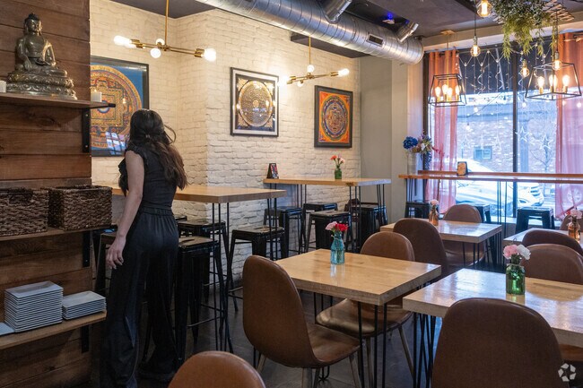 Grab a tasty lunch to go, or snag a table for dinner at Zuzu Momo Restaurant and Bar in West Everett.