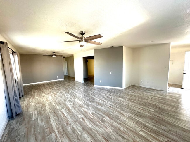 143 E Richards St, Fallon, NV 89406 - photo 3