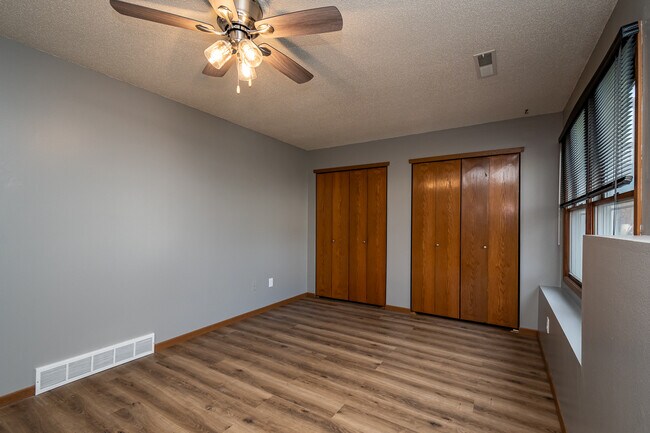 2213 9th St, Coralville, IA 52241 - photo 3