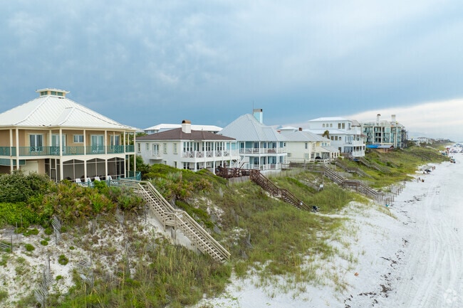 You can find the best views from the waterfront properties in Dune Allen Beach.