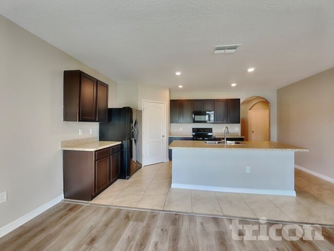 935 Summer Glen Dr, Winter Haven, FL 33880 - photo 3