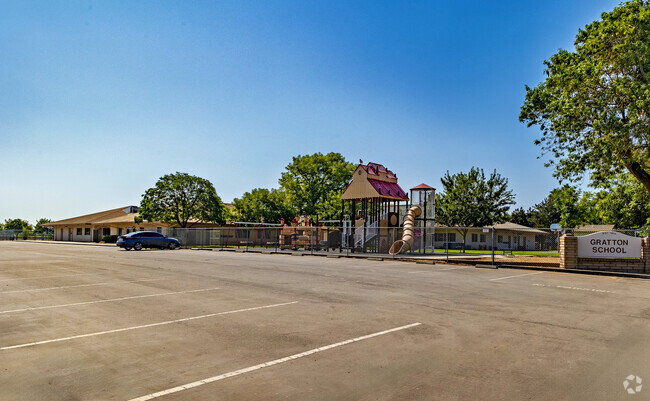 Gratton School Outer East Stanislaus Modesto is a great public school option.