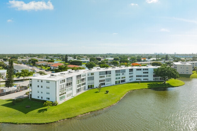 About Century Village-West Palm Beach | Schools, Demographics, Things - Cano Health - Century Village West Palm