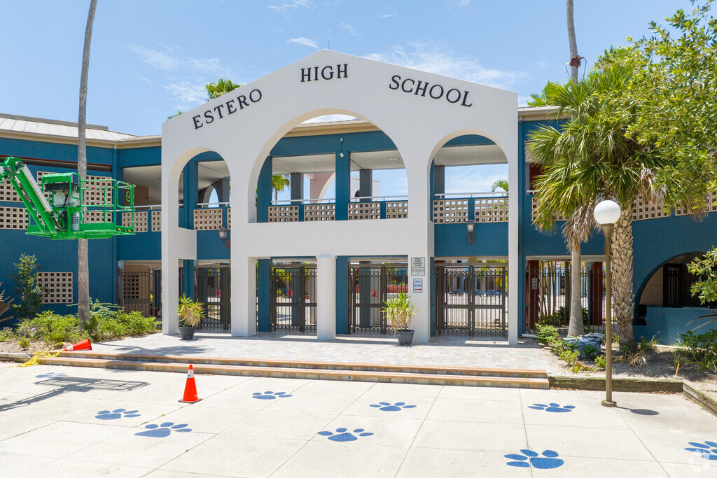 Estero High School, Estero FL Rankings & Reviews - Homes.com