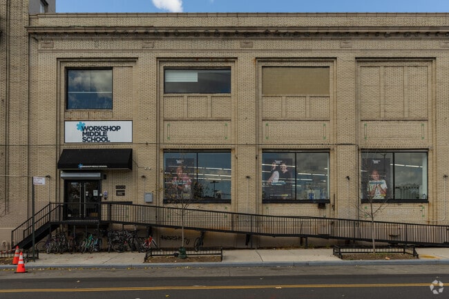 Workshop Middle School is for creative, curious, and big-hearted students in 6th – 8th grade.