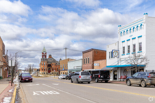 Merrill's 1st Street is home to many of the town's retailers and eateries like Hugo's Pizza.