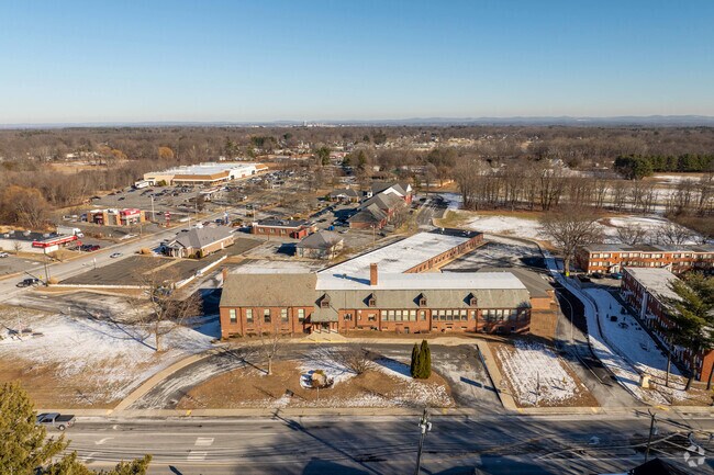 Clifford M Granger is a public elementary school in Feeding Hills.