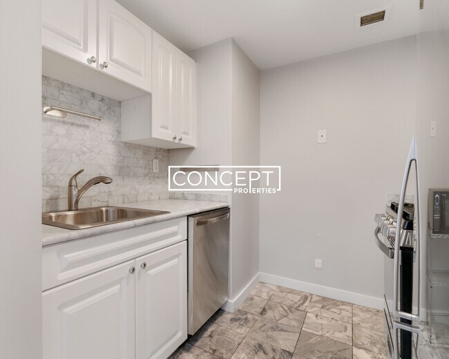 15 North Beacon unit 1012, Boston, MA 02134 - photo 7