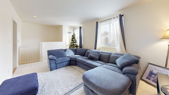 71-08 260th St unit Gv 105, Glen Oaks, NY 11004 - photo 2