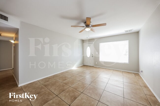 17834 N 33rd Dr, Phoenix, AZ 85053 - photo 3