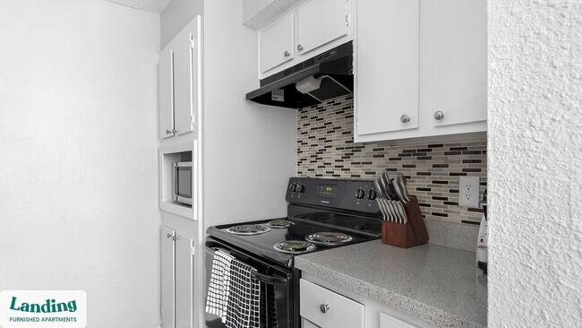 2300 Misty Ridge Cir unit 107, Arlington, TX 76011 - photo 4