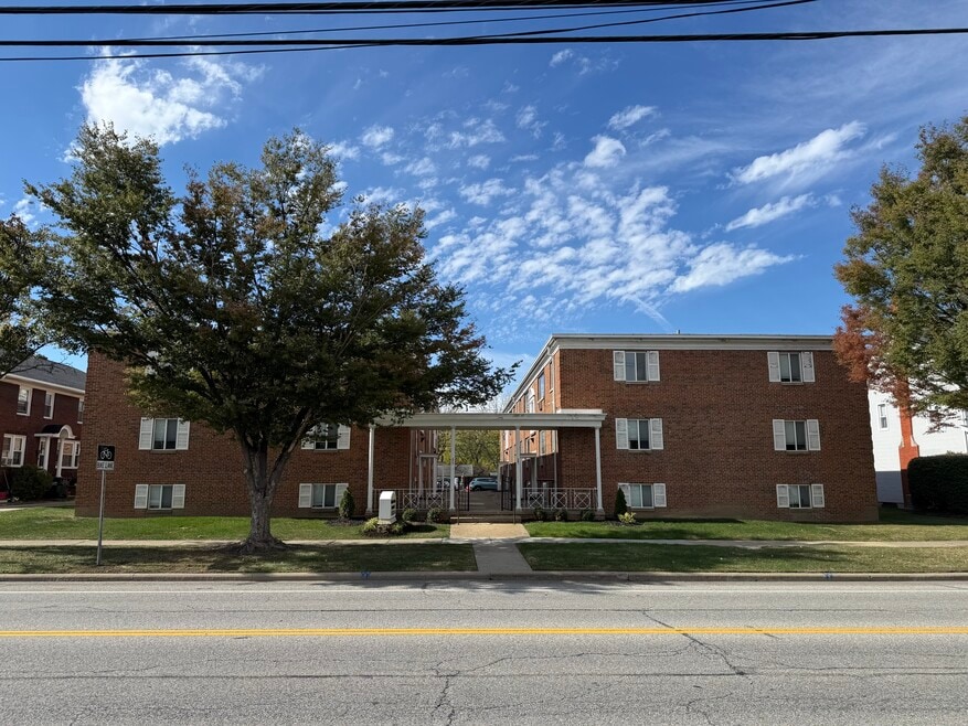 Hamilton House - One Month Free