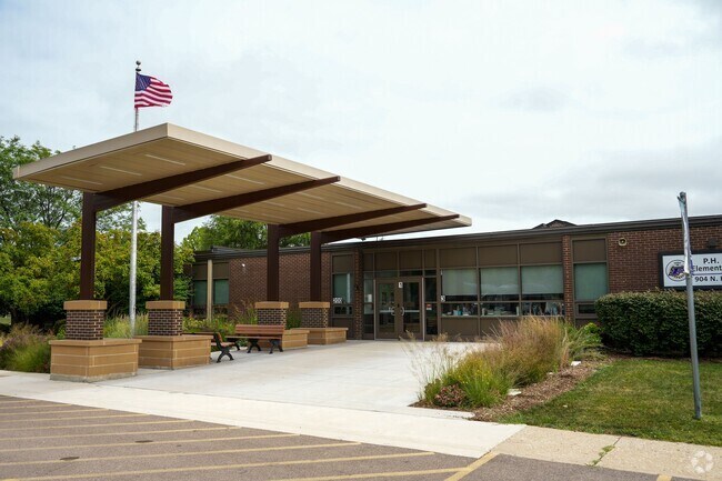 P H Miller Elementary School serves Plano students from Pre-K through the 5th grade.