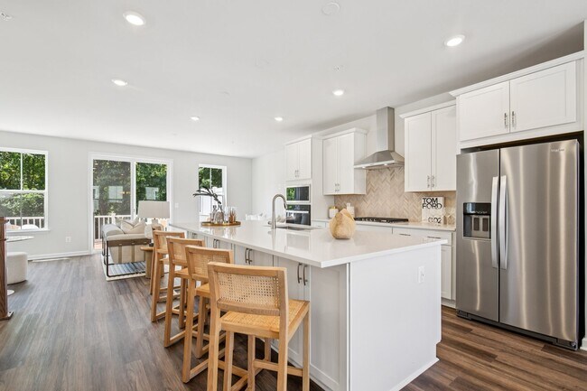 9743 Gaelic Place, Waldorf, MD 20601 - photo 5