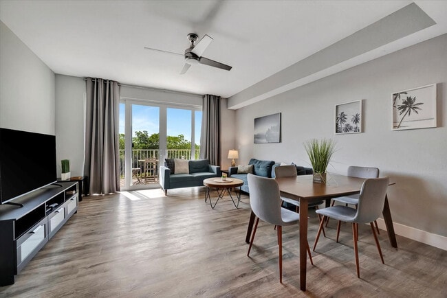 3270 Mangrove Point Dr unit ID1366620P, Ruskin, FL 33570 - photo 3