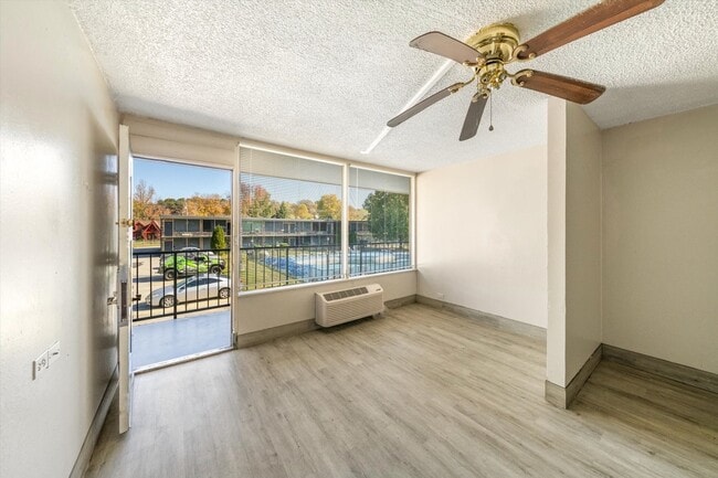 4025 Parkway unit 143, Pigeon Forge, TN 37863 - photo 7