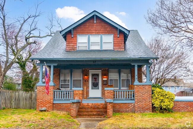 A historic craftsman home in Portsmouth, Virginia.