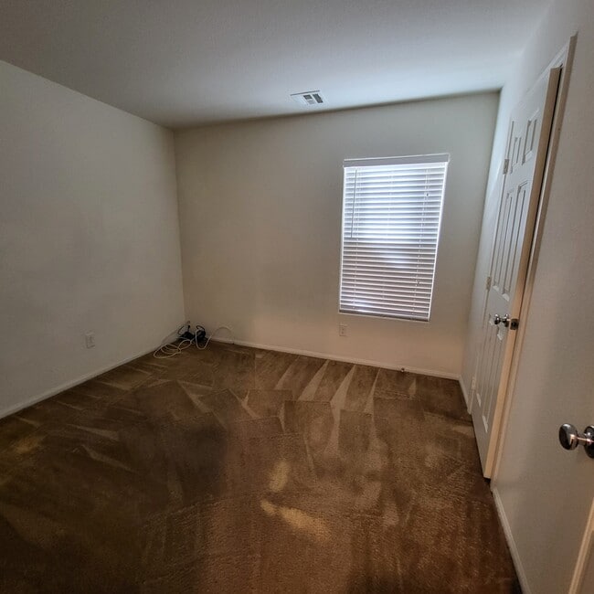 9282 Keystone Ridge Ave, Las Vegas, NV 89148 - photo 6