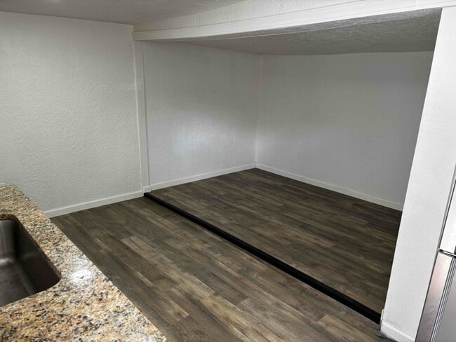 1325 San Andres Ave NW unit C, Albuquerque, NM 87107 - photo 5