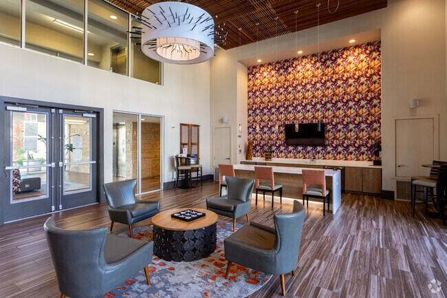 Elevation on Central, Phoenix, AZ 85012 - photo 5