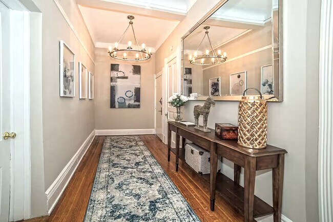 1104 Cross Ln unit 2, Cincinnati, OH 45206 - photo 6