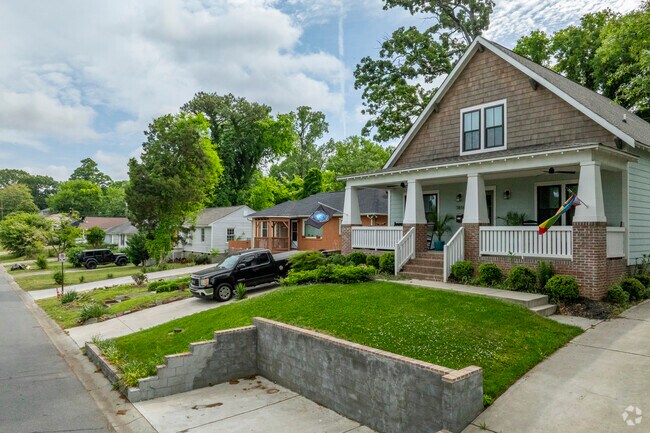 Genesis Park features lots of older homes on the quiet streets just outside of Uptown Charlotte.