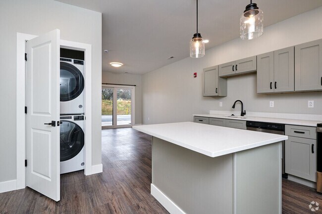 Doud Luxury Apartment Homes - 1, 2, and 3 Bedrooms, Rochester, NY 14624 - photo 4