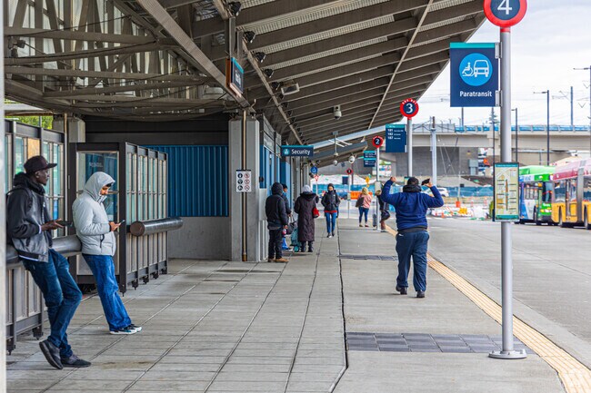 The Federal Way Transit Center provides bus services to Downtown Seattle.