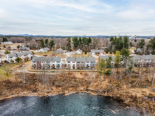 39 River Village Dr, Milford, ME 04461 - photo 3