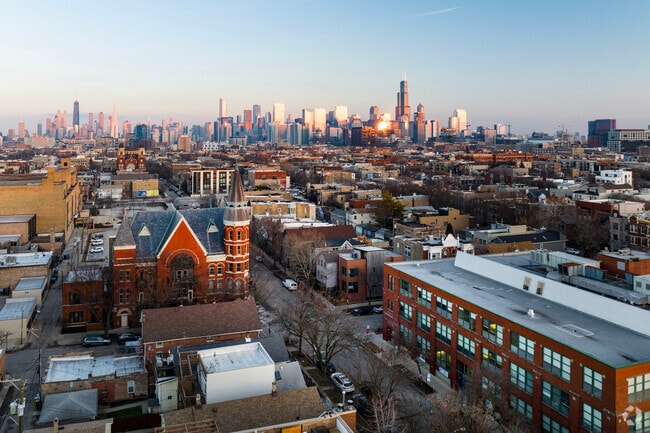 West Town is a thriving community with views of the Chicago skyline.