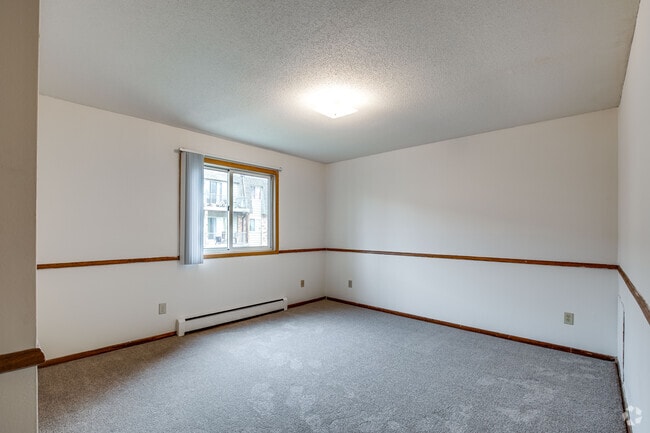 1BR, !BA - 700SF = Bedroom