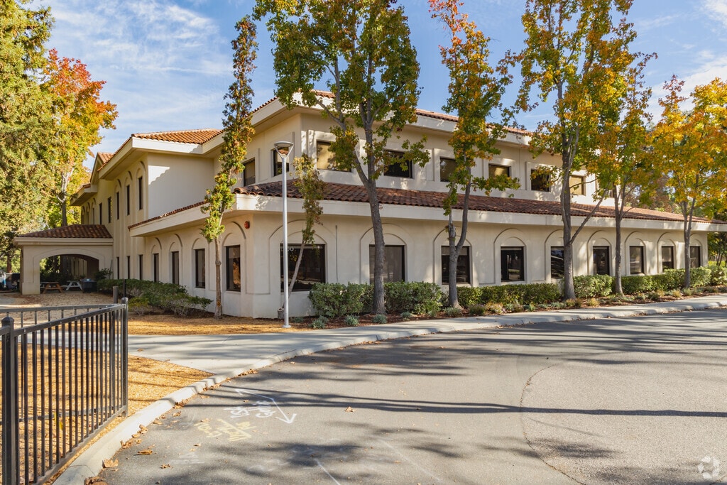 Khan Lab School serves students grades K-12.