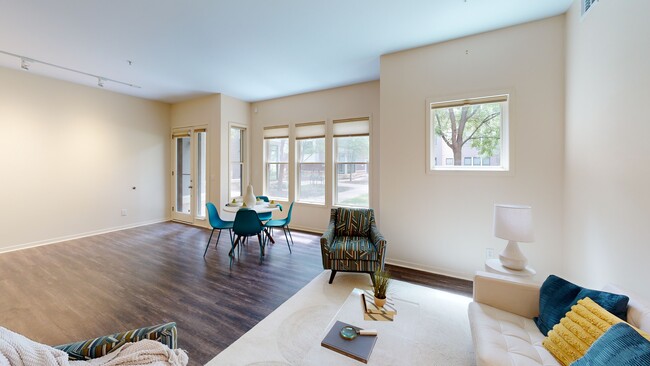 118 Water St unit 125, Des Moines, IA 50309 - photo 2