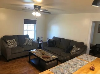 657 Maine Ave Unit 1, Farmingdale, ME 04344