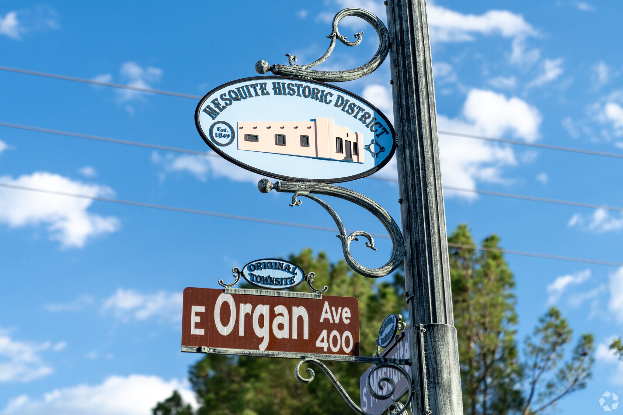 Alameda Depot is just minutes away from the Mesquite Historic District.