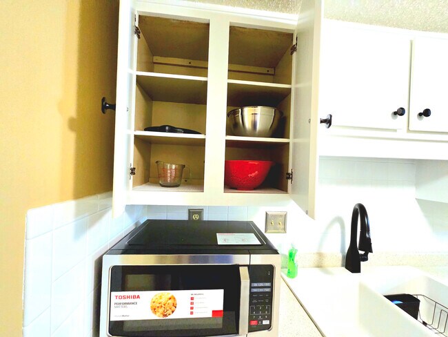 3034 SW Lydia Ave unit 211, Topeka, KS 66614 - photo 7