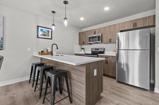 663 Jamie Vista, South Lyon, MI 48178