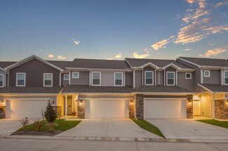 1655 98th St, West Des Moines, IA 50266