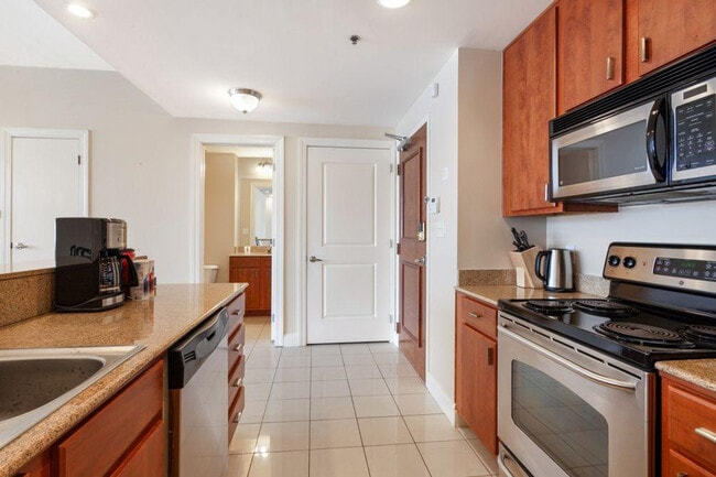 925 Common St unit ID1266905P, New Orleans, LA 70112 - photo 7