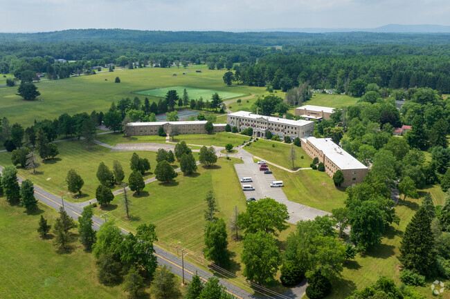 The Macduffie School