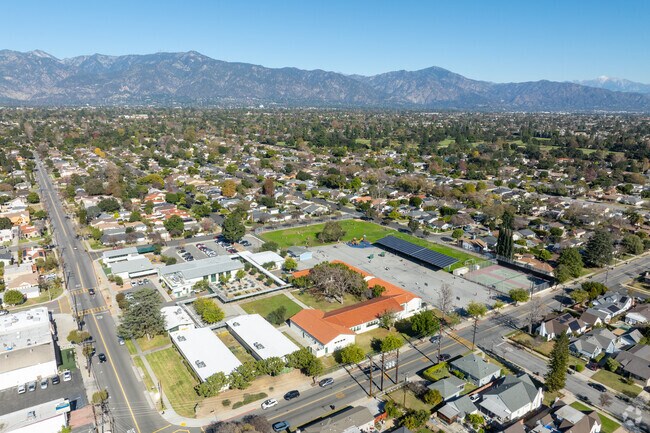 Washington Elementary School has gorgeous views of the San Gabriel Mountains.