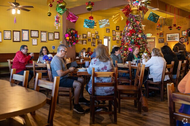 Mitla Cafe is a popular local restaurant serving Alessandro and surrounding neighborhoods.