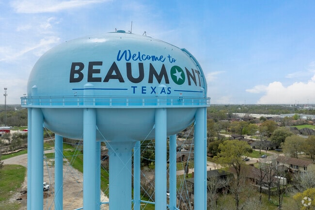 Safe Sommerset boasts a serene atmosphere, ideal for families seeking peaceful living.