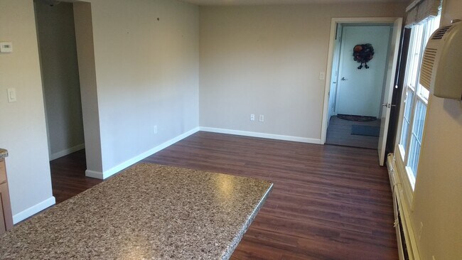 1027 Riverside Dr unit B, Waupaca, WI 54981 - photo 3