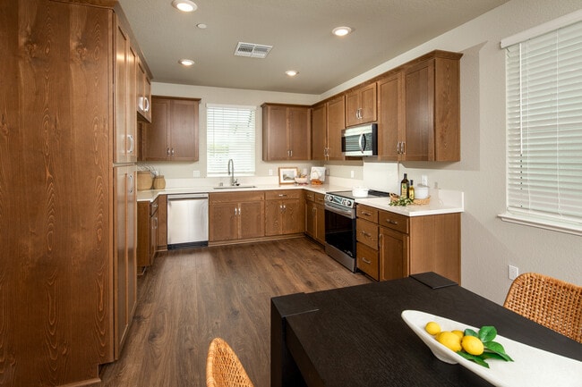 3474 Russet Way, Rancho Cordova, CA 95670 - photo 2