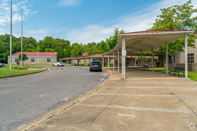 Cordova Middle School educates students in 6th grade through 8th grade.
