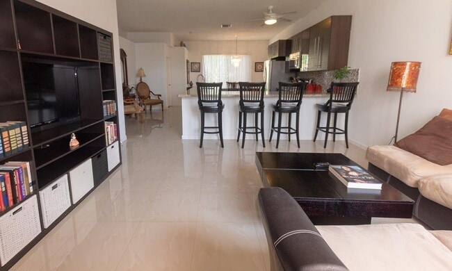 608 Lake Wellington Dr, Wellington, FL 33414 - photo 5