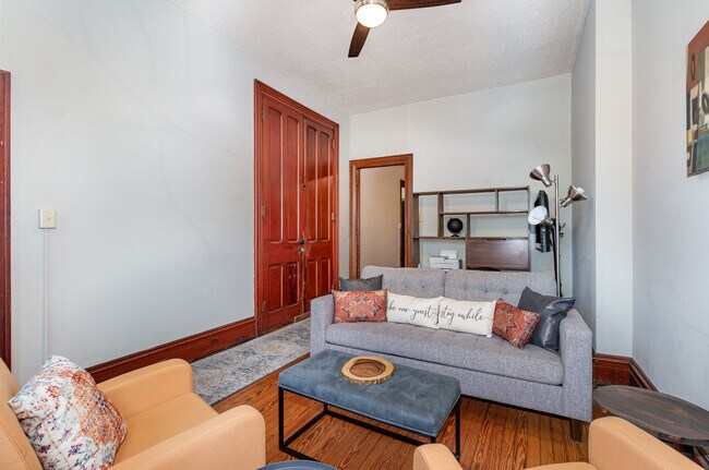 1005 N 2nd St unit Riverwalk House, Harrisburg, PA 17102 - photo 4