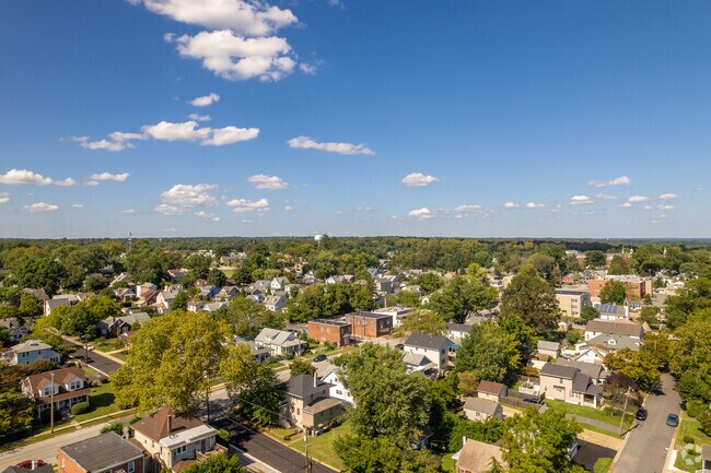 A look over the small and friendly community of Bellefonte in northern Wilmington.